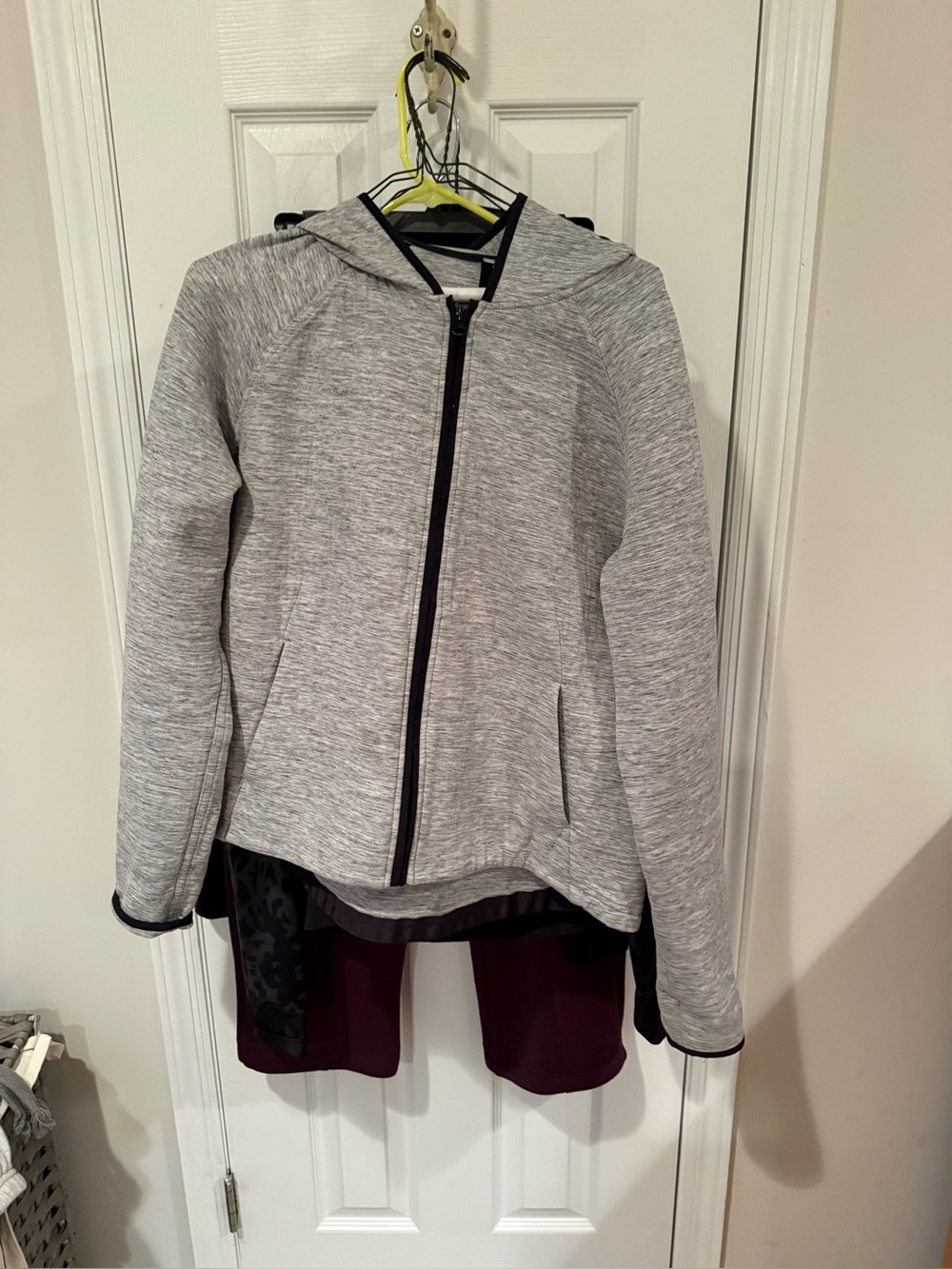 lululemon athletica Heather Light Gray Full-Zip Hoodie